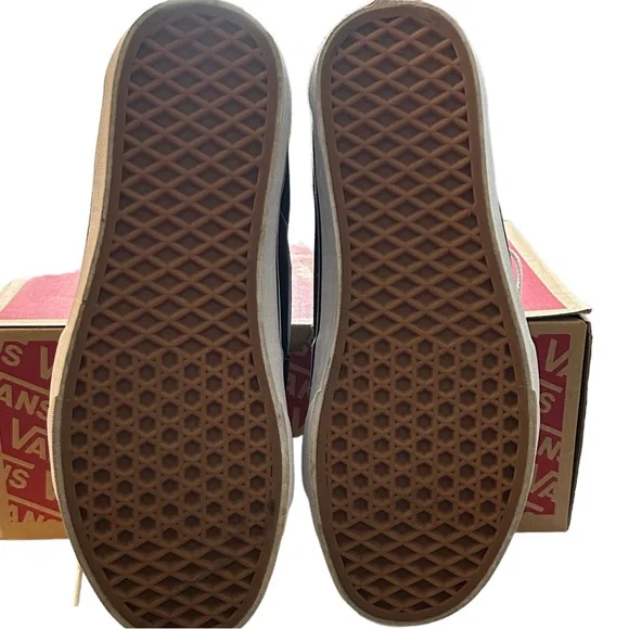 Vans Black/White High-Top Sneakers Size 9.5 - Picture 5 of 6